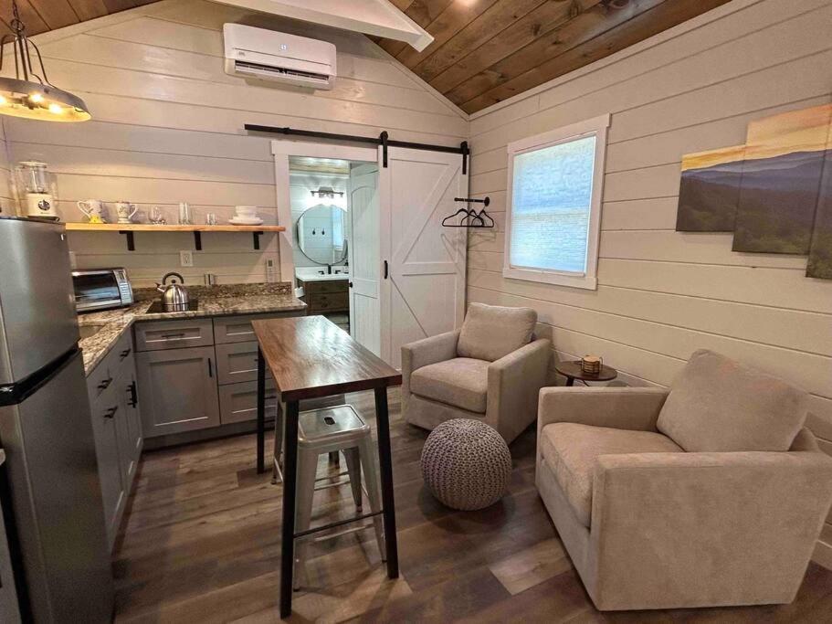 Blissful Nook Tiny Home ~ Cozy Retreat W/ Hot Tub; Near Town And Deep Creek Bryson City Exterior foto